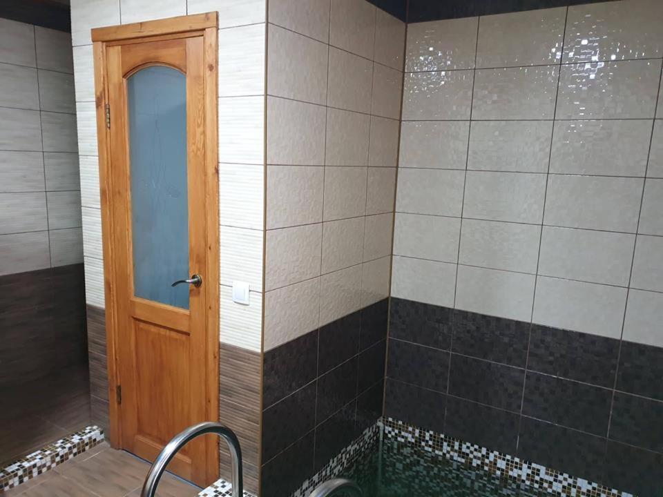 Guest House Magnat Verkhne-Studenyy Exterior foto